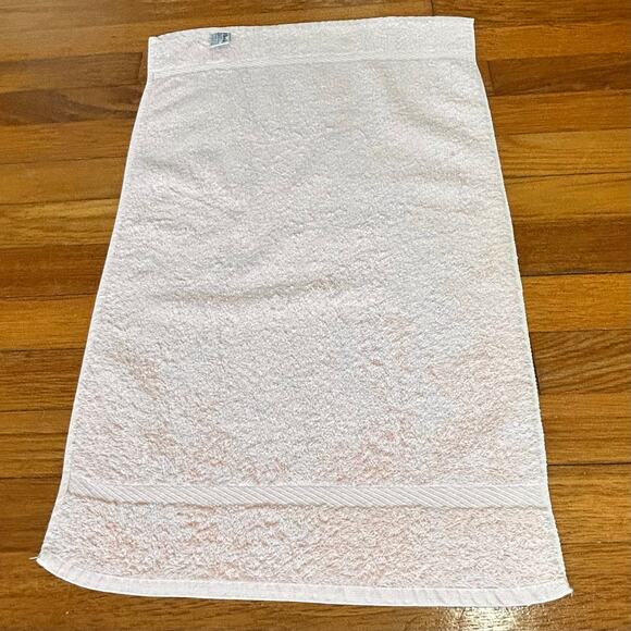 Vintage St. Mary’s Peach Hand Towel – 16” x 25.5”, 100% Cotton, Made in USA - Picture 4 of 13